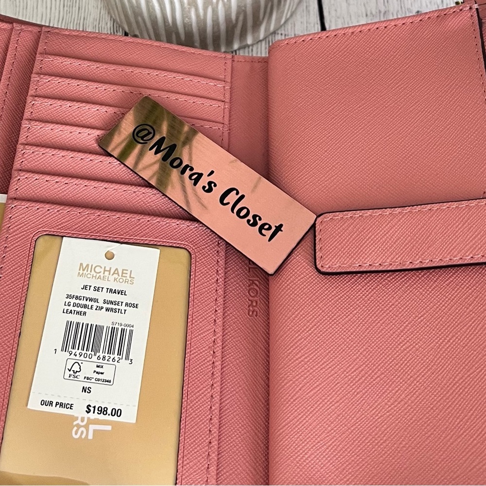 Michael Kors Wallet - Picture 9 of 9